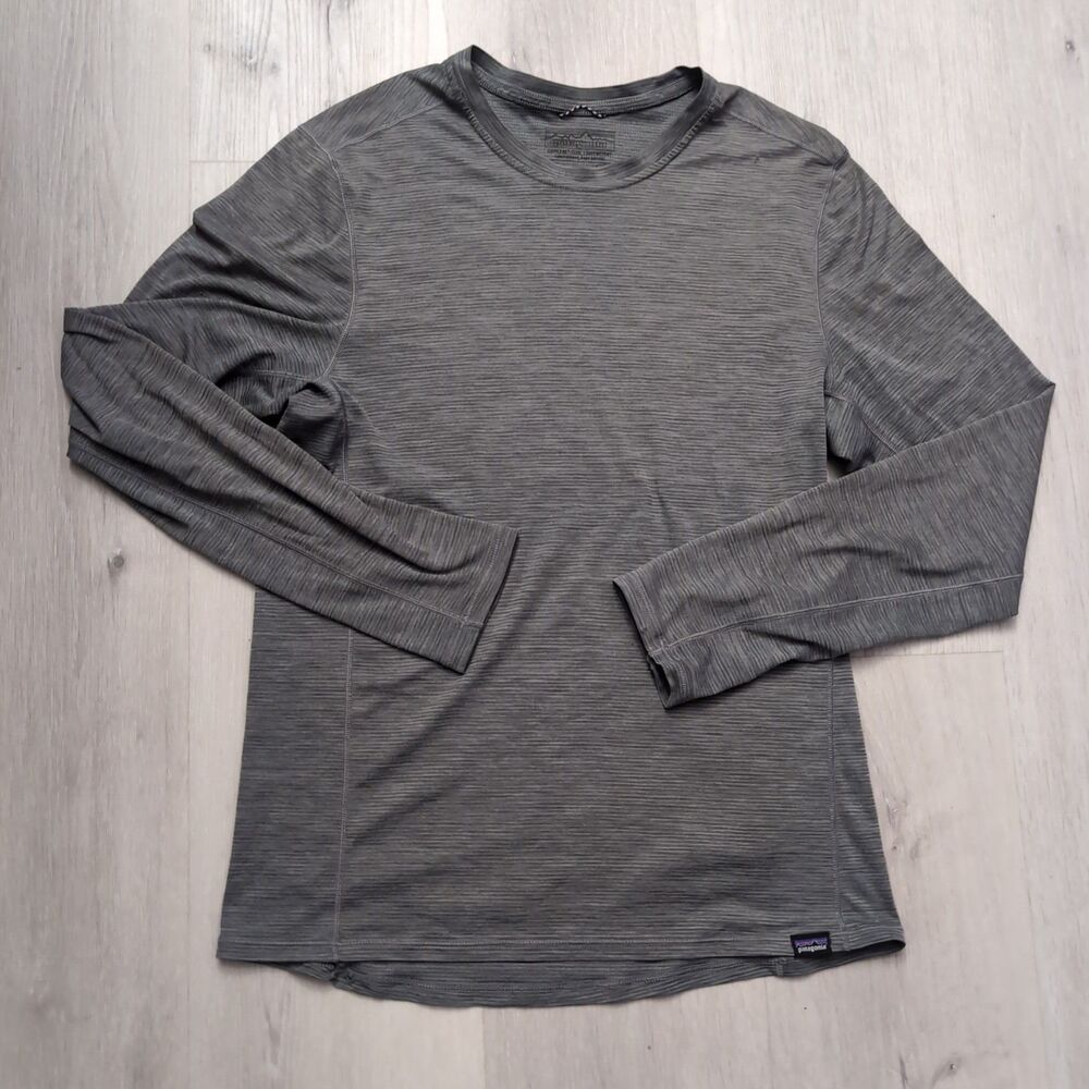 Patagonia Capilene Cool Lightweight T Shirt Women's Small Gray Long Sleeve